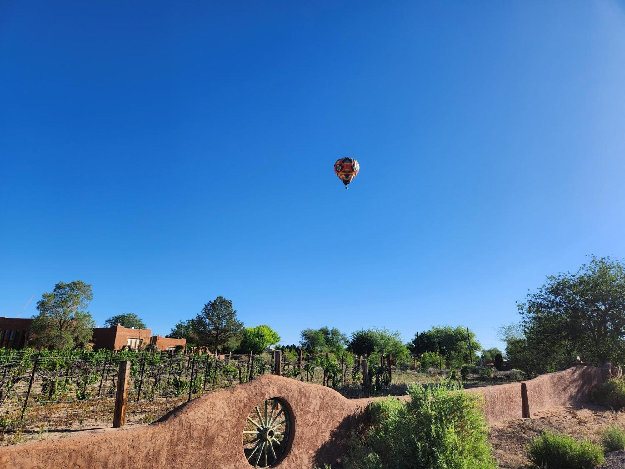 Red Mountain Manor Vineyard And Guesthouse Rio Rancho Luaran gambar